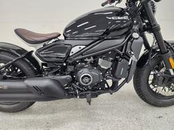 2025 CFMOTO 450 CL-C BOBBER NEBULA BLACK