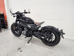 2025 CFMOTO 450 CL-C BOBBER NEBULA BLACK