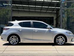 2016 Lexus CT 200h Luxury ZWA10R Titanium