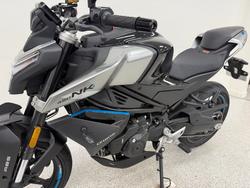 2025 CFMOTO 450 NK NEBULA BLACK