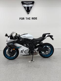 2025 CFMOTO 2025 CF Moto 675CC 675SR-R ABS Road NEBULA WHITE