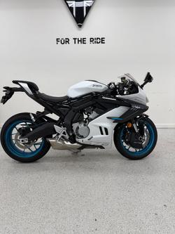 CFMOTO 2025 CF Moto 675CC 675SR-R ABS Road