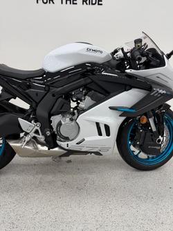 2025 CFMOTO 2025 CF Moto 675CC 675SR-R ABS Road NEBULA WHITE