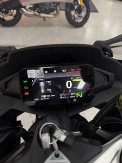 2025 CFMOTO 2025 CF Moto 675CC 675SR-R ABS Road NEBULA WHITE