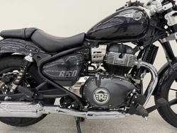 2025 Royal Enfield SUPER METEOR 650 Black