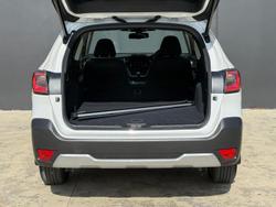 2025 Subaru Outback AWD Touring XT