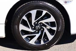 2019 Honda Civic +LUXE 10th Gen MY19 Platinum White