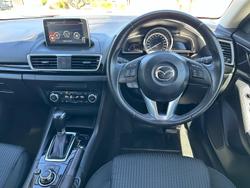 2015 Mazda 3 SP25