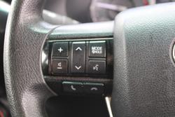 2022 Toyota Hilux SR