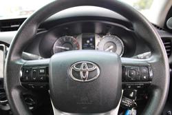 2022 Toyota Hilux SR