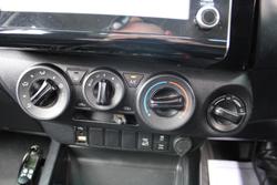 2022 Toyota Hilux SR