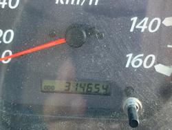 2007 Isuzu Npr 200 White