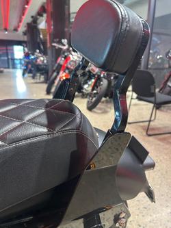 2015 Harley-Davidson Iron 883 (XL883N) Sportster Black