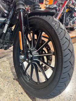 2015 Harley-Davidson Iron 883 (XL883N) Sportster Black