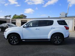 2020 Isuzu MU-X LS-T