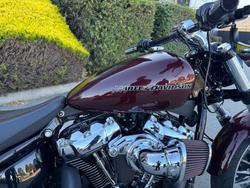 2018 HARLEY-DAVIDSON FXBR BREAKOUT Red