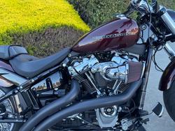 2018 HARLEY-DAVIDSON FXBR BREAKOUT Red