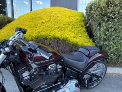 2018 HARLEY-DAVIDSON FXBR BREAKOUT Red