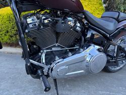 2018 HARLEY-DAVIDSON FXBR BREAKOUT Red