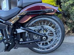 2018 HARLEY-DAVIDSON FXBR BREAKOUT Red