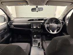 2018 Toyota Hilux Workmate TGN121R 4x2 Glacier White