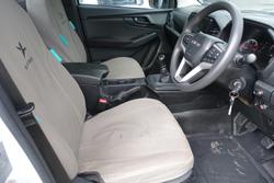 2021 Isuzu D-MAX SX MY21 4X4 Dual Range Mineral White