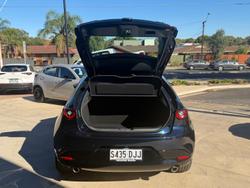 2025 Mazda 3 G20 Evolve