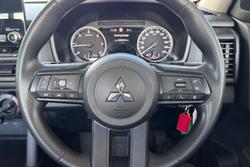 2025 Mitsubishi Triton GLX