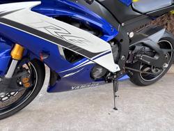 2011 Yamaha YZF-R6 Blue / White