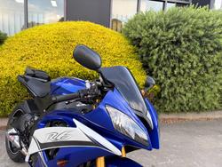 2011 Yamaha YZF-R6 Blue / White