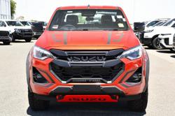 2025 Isuzu D-MAX BLADE