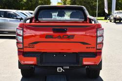 2025 Isuzu D-MAX BLADE