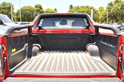 2025 Isuzu D-MAX BLADE