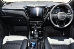 2025 Isuzu D-MAX BLADE