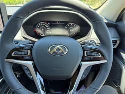 2025 LDV D90 EXECUTIVE (4WD)