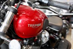 2022 Triumph Bonneville Bobber Bobber Red