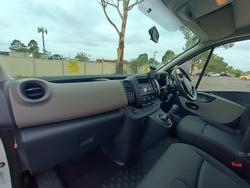 2015 Renault Trafic 66KW X82 Glacier White