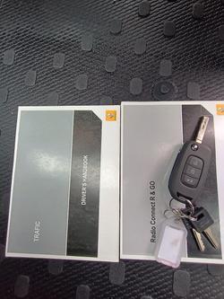 2015 Renault Trafic 66KW X82 Glacier White