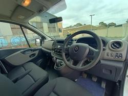 2015 Renault Trafic 66KW X82 Glacier White