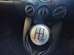 2010 Mazda 2 Maxx DE Series 1 MY10 BLUE