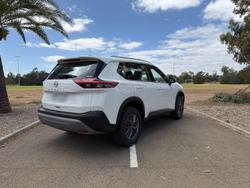 2025 Nissan X-TRAIL ST