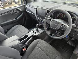 2025 Isuzu D-MAX X-RIDER