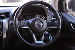 2022 Nissan Navara ST
