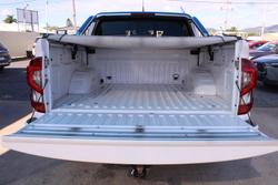 2022 Nissan Navara ST