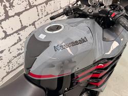 2022 Kawasaki Ninja ZX-14R ABS (ZX1400J) Ninja Grey