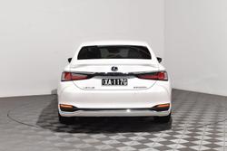 2019 Lexus ES 300h Luxury