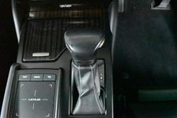 2019 Lexus ES 300h Luxury