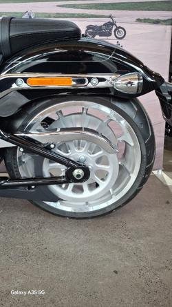 2025 Harley-davidson FLFB FAT BOY (117) Vivid Black