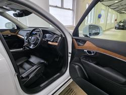 2020 Volvo XC90 D5 Momentum