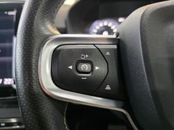 2018 Volvo XC40 D4 R-Design